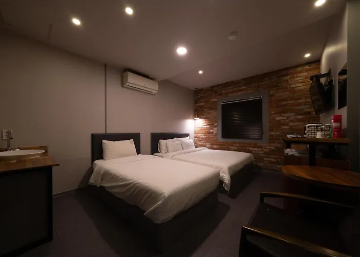 No25 Yeonsan 3* Pusan